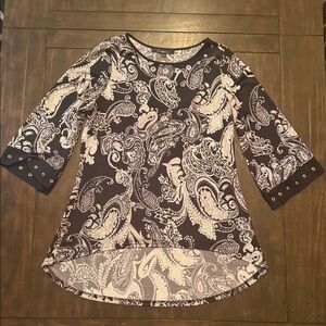 Elegant Black and White Paisley Blouse